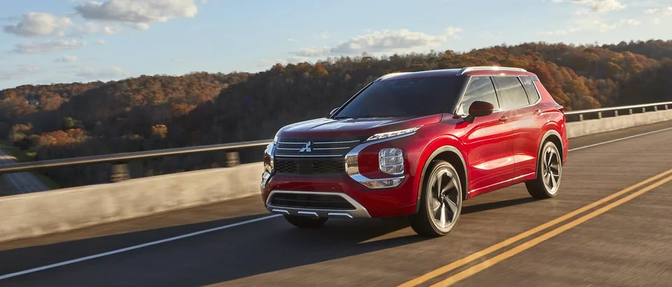 2024 Mitsubishi Outlander side profile red