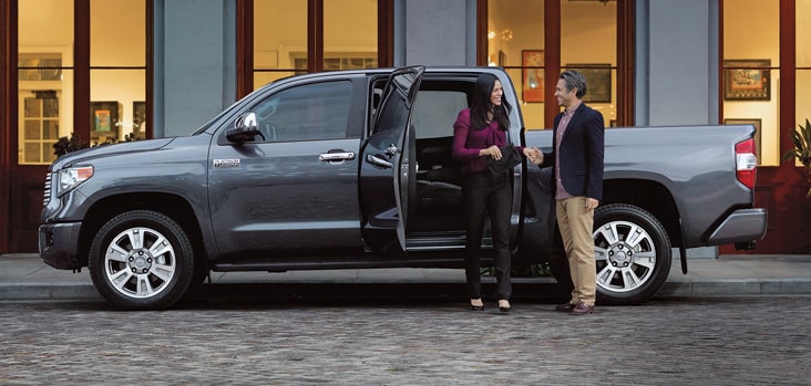 2015 Toyota Tundra CrewMax Exterior Side View