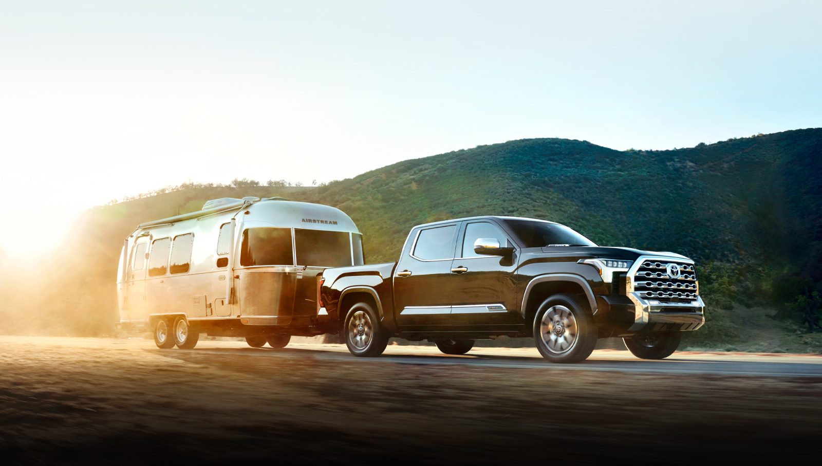 Tundra-Hybrid-TRDPro-White