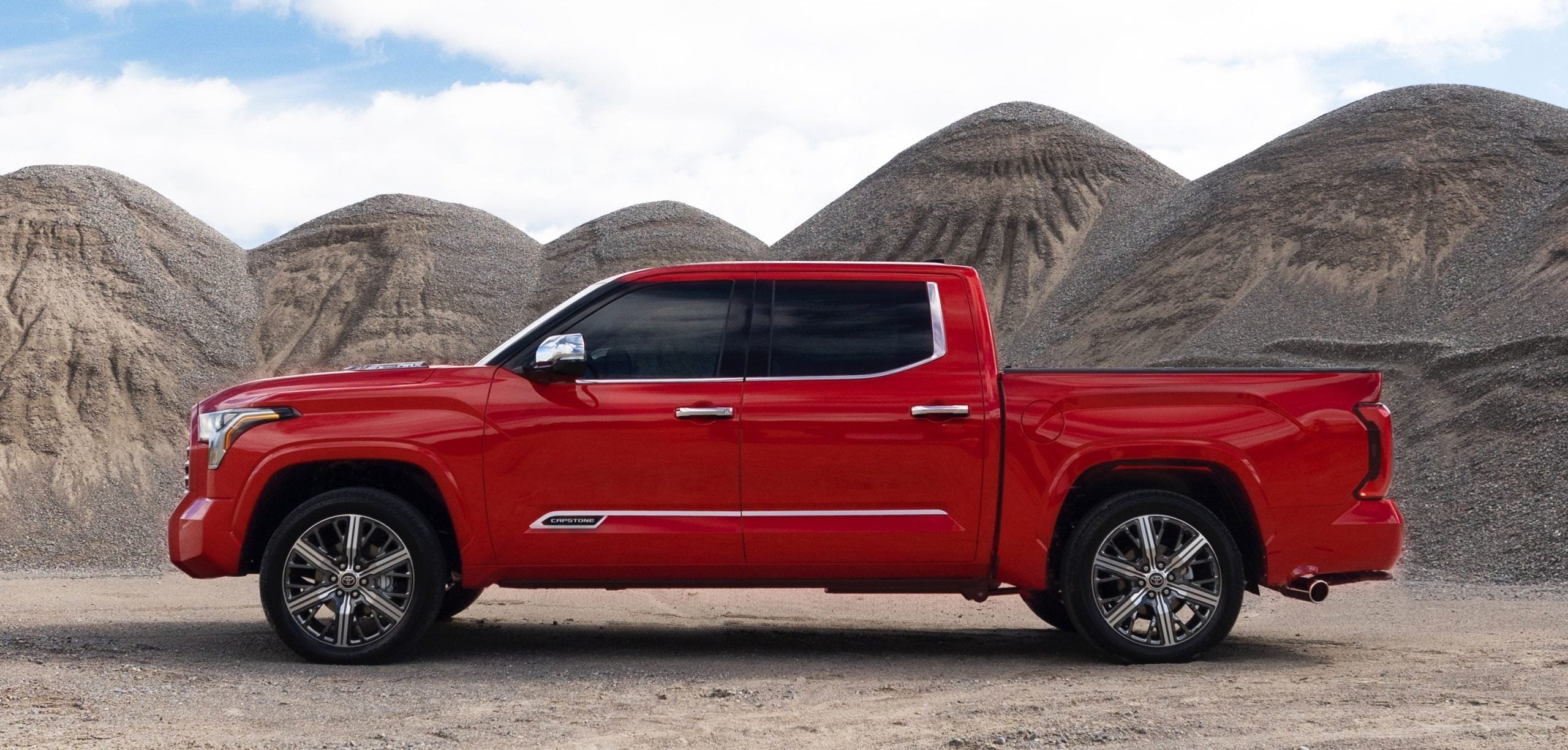 Tundra-Hybrid-TRDPro-White