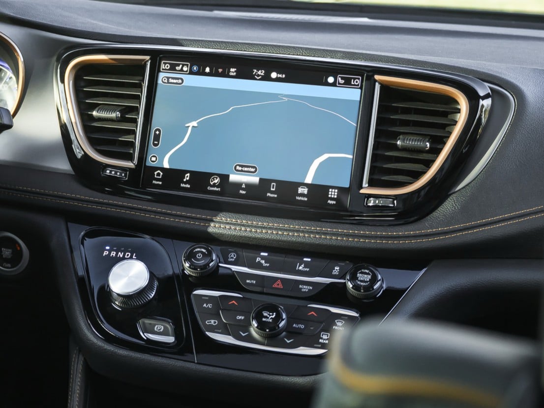 Uconnect® 5 Touchscreen