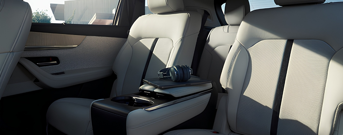 2022 Mazda CX-9: Family-Focused Space