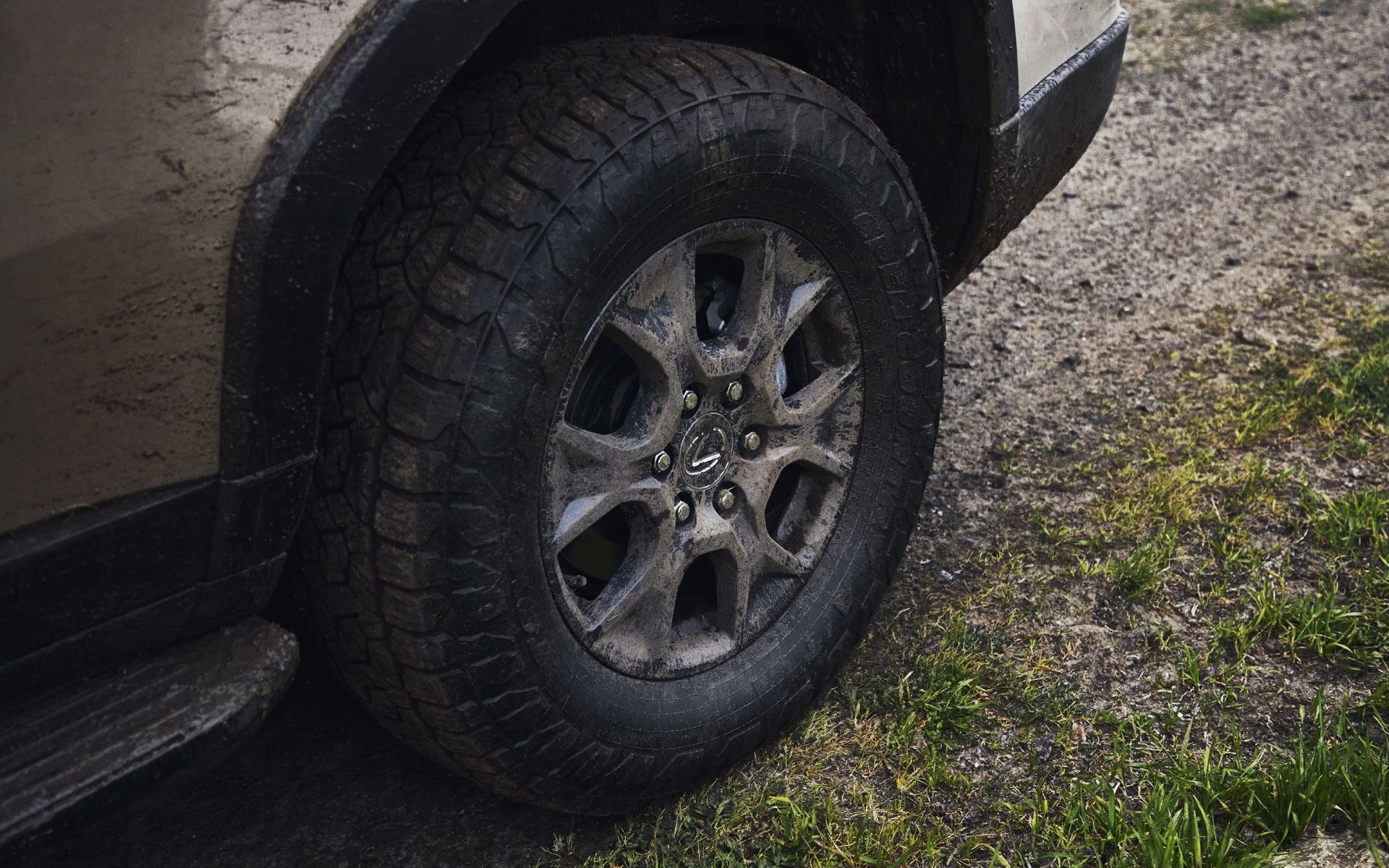 Lexus GX 550 tire