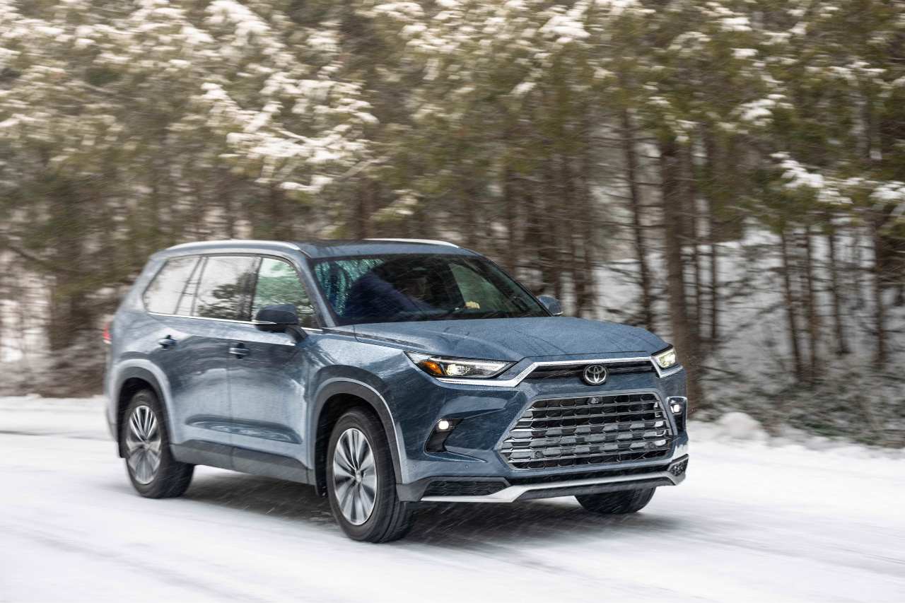 2024 Toyota Grand Highlander: An Off-Roading Dream