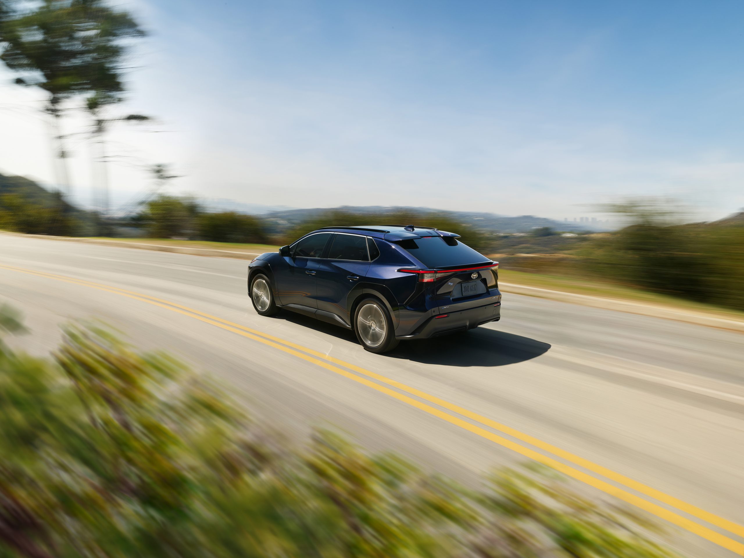 Toyota_2026_bZ_0007 slider_widget-17-0