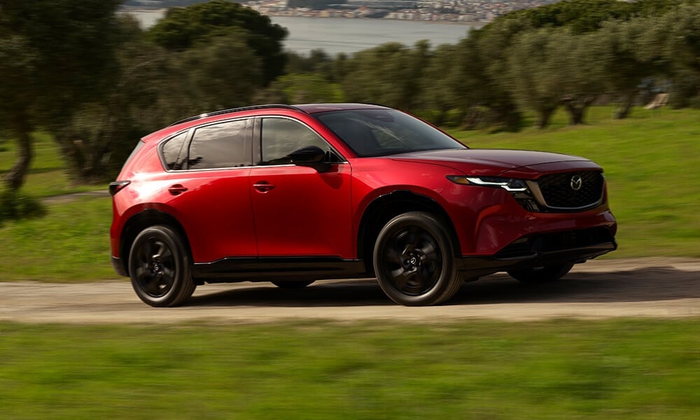 Mazda CX-5 side driving performance