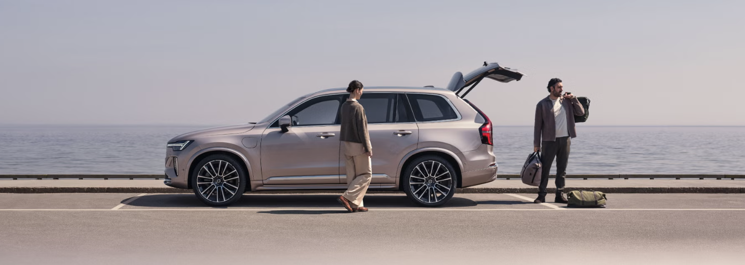 Compare 2025 vs. 2025.5 Volvo XC90
